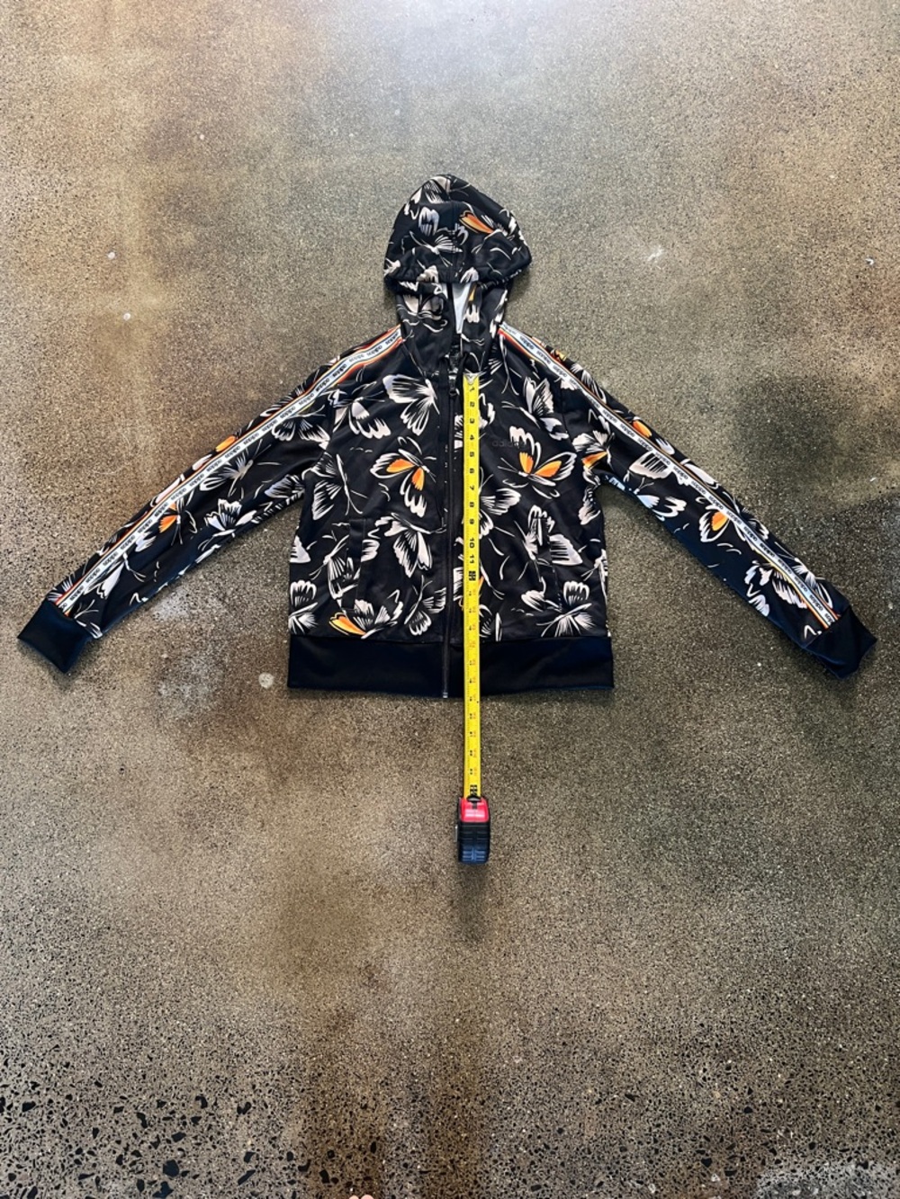Farm Rio x Adidas - Picture 15 of 15